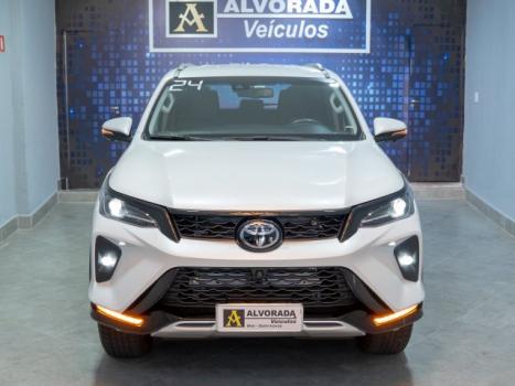 TOYOTA Hilux SW4 2.7 16V 4P FLEX SR 7 LUGARES AUTOMTICO, Foto 4