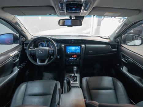 TOYOTA Hilux SW4 2.7 16V 4P FLEX SR 7 LUGARES AUTOMTICO, Foto 12