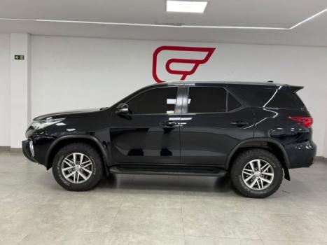 TOYOTA Hilux SW4 2.7 16V 4P SR AUTOM�TICO, Foto 4
