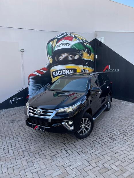 TOYOTA Hilux SW4 2.8 16V 4P SRX 4X4 7 LUGARES TURBO DIESEL AUTOMTICO, Foto 9