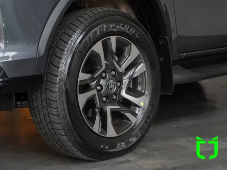 TOYOTA Hilux SW4 2.8 16V 4P SRX PLATINUM 4X4 7 LUGARES TURBO DIESEL AUTOMTICO, Foto 30