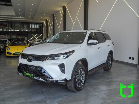 TOYOTA Hilux SW4 2.8 16V 4P SRX PLATINUM 4X4 7 LUGARES TURBO DIESEL AUTOM�TICO, Foto 3