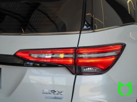 TOYOTA Hilux SW4 2.8 16V 4P SRX PLATINUM 4X4 7 LUGARES TURBO DIESEL AUTOM�TICO, Foto 11