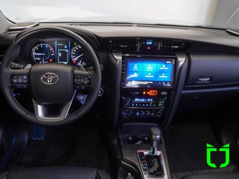 TOYOTA Hilux SW4 2.8 16V 4P SRX PLATINUM 4X4 TURBO DIESEL AUTOM�TICO, Foto 31