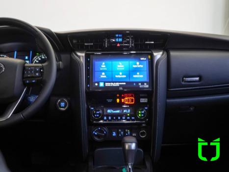 TOYOTA Hilux SW4 2.8 16V 4P SRX PLATINUM 4X4 TURBO DIESEL AUTOM�TICO, Foto 32