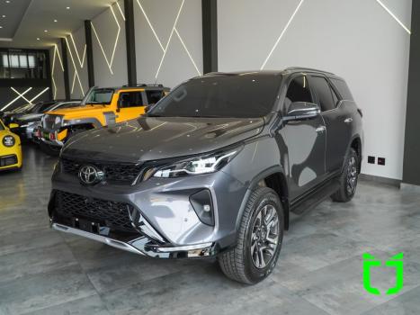 TOYOTA Hilux SW4 2.8 16V 4P SRX PLATINUM 4X4 7 LUGARES TURBO DIESEL AUTOM�TICO, Foto 3