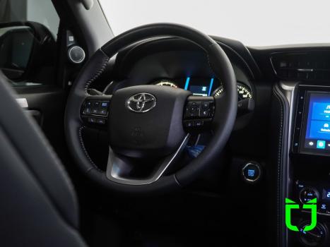 TOYOTA Hilux SW4 2.8 16V 4P SRX PLATINUM 4X4 7 LUGARES TURBO DIESEL AUTOM�TICO, Foto 21