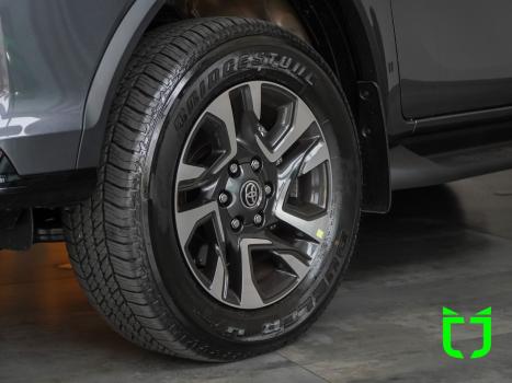 TOYOTA Hilux SW4 2.8 16V 4P SRX PLATINUM 4X4 7 LUGARES TURBO DIESEL AUTOM�TICO, Foto 30