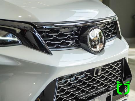 TOYOTA Hilux SW4 2.8 16V 4P SRX PLATINUM 4X4 7 LUGARES TURBO DIESEL AUTOM�TICO, Foto 7