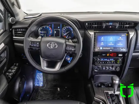 TOYOTA Hilux SW4 2.8 16V 4P SRX PLATINUM 4X4 7 LUGARES TURBO DIESEL AUTOM�TICO, Foto 15