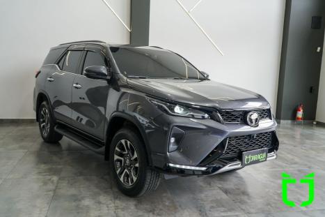 TOYOTA Hilux SW4 2.8 16V 4P SRX PLATINUM 4X4 7 LUGARES TURBO DIESEL AUTOM�TICO, Foto 2