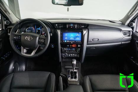 TOYOTA Hilux SW4 2.8 16V 4P SRX PLATINUM 4X4 7 LUGARES TURBO DIESEL AUTOM�TICO, Foto 8