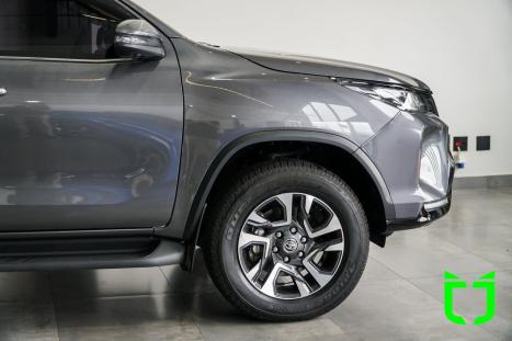 TOYOTA Hilux SW4 2.8 16V 4P SRX PLATINUM 4X4 7 LUGARES TURBO DIESEL AUTOM�TICO, Foto 30