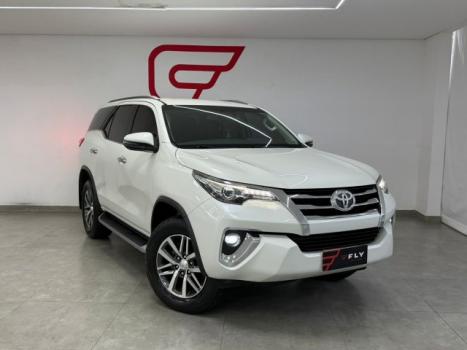 TOYOTA Hilux SW4 2.8 16V 4P SRX 4X4 7 LUGARES TURBO DIESEL AUTOM�TICO, Foto 1
