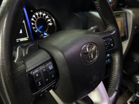 TOYOTA Hilux SW4 2.8 16V 4P SRX 4X4 7 LUGARES TURBO DIESEL AUTOM�TICO, Foto 10