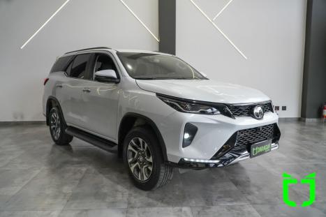 TOYOTA Hilux SW4 2.8 16V 4P SRX 4X4 7 LUGARES TURBO DIESEL AUTOM�TICO, Foto 1