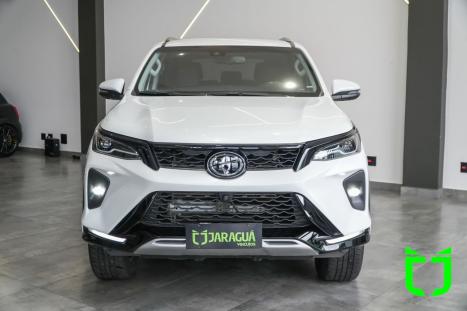 TOYOTA Hilux SW4 2.8 16V 4P SRX 4X4 7 LUGARES TURBO DIESEL AUTOM�TICO, Foto 2