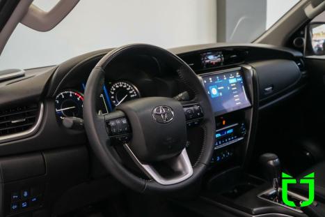 TOYOTA Hilux SW4 2.8 16V 4P SRX PLATINUM 4X4 7 LUGARES TURBO DIESEL AUTOM�TICO, Foto 14