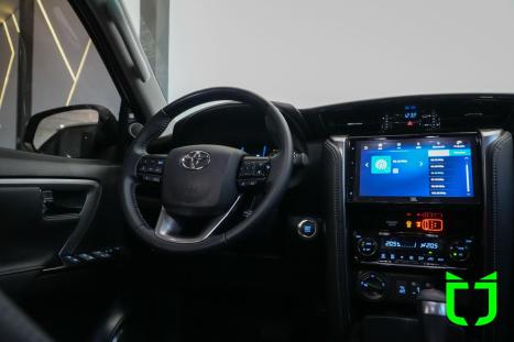 TOYOTA Hilux SW4 2.8 16V 4P SRX PLATINUM 4X4 7 LUGARES TURBO DIESEL AUTOM�TICO, Foto 17