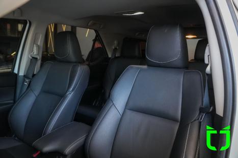 TOYOTA Hilux SW4 2.8 16V 4P SRX PLATINUM 4X4 7 LUGARES TURBO DIESEL AUTOM�TICO, Foto 19