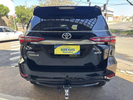 TOYOTA Hilux SW4 2.8 16V 4P SRX 4X4 7 LUGARES TURBO DIESEL AUTOM�TICO, Foto 4