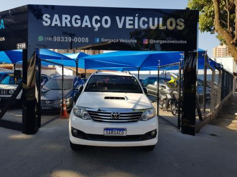 TOYOTA Hilux SW4 3.0 16V 4P SRV 4X4 TURBO DIESEL AUTOMÁTICO, Foto 1 TOYOTA Hilux SW4 3.0 16V 4P SRV 4X4 TURBO DIESEL AUTOMÁTICO, Foto 1