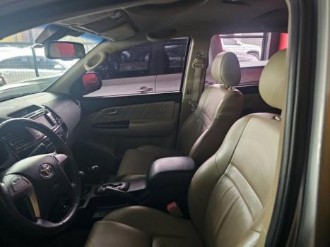 TOYOTA Hilux SW4 3.0 16V 4P SRV 4X4 TURBO DIESEL AUTOMTICO, Foto 4