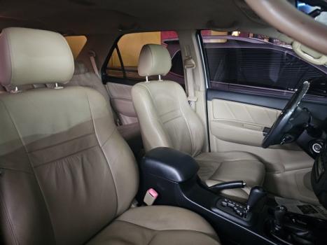 TOYOTA Hilux SW4 3.0 16V 4P SRV 4X4 TURBO DIESEL AUTOMTICO, Foto 7