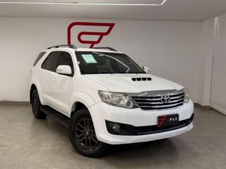 TOYOTA Hilux SW4 3.0 16V 4P SRV 4X4 TURBO DIESEL AUTOM�TICO, Foto 1