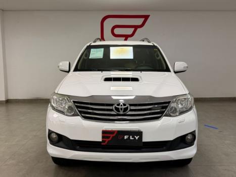 TOYOTA Hilux SW4 3.0 16V 4P SRV 4X4 TURBO DIESEL AUTOM�TICO, Foto 3