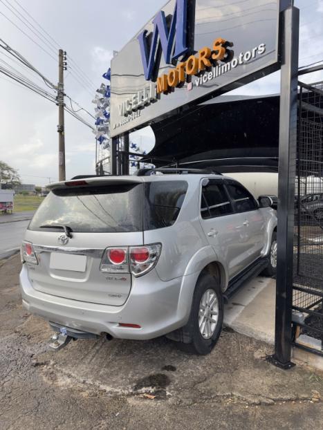 TOYOTA Hilux SW4 3.0 16V 4P SRV 4X4 TURBO DIESEL AUTOM�TICO, Foto 4