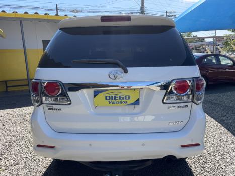 TOYOTA Hilux SW4 3.0 16V 4P SRV 4X4 7 LUGARES TURBO DIESEL AUTOM�TICO, Foto 4