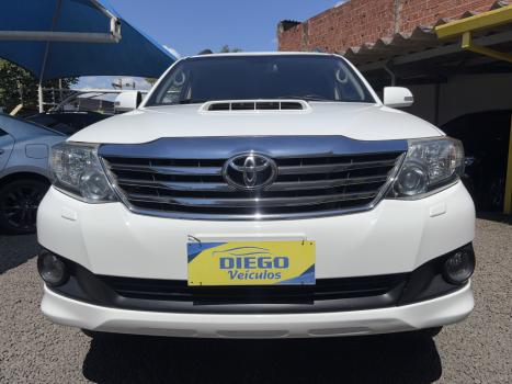 TOYOTA Hilux SW4 3.0 16V 4P SRV 4X4 7 LUGARES TURBO DIESEL AUTOM�TICO, Foto 8