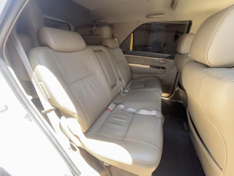 TOYOTA Hilux SW4 3.0 16V 4P SRV 4X4 7 LUGARES TURBO DIESEL AUTOM�TICO, Foto 13