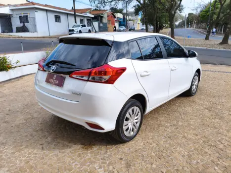 TOYOTA Yaris Hatch 1.5 16V 4P FLEX XL PLUS CONNECT MULTIDRIVE AUTOMTICO CVT, Foto 7