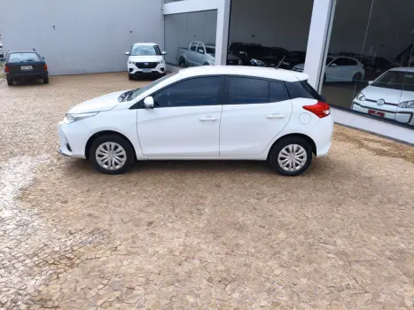 TOYOTA Yaris Hatch 1.5 16V 4P FLEX XL PLUS CONNECT MULTIDRIVE AUTOMTICO CVT, Foto 6