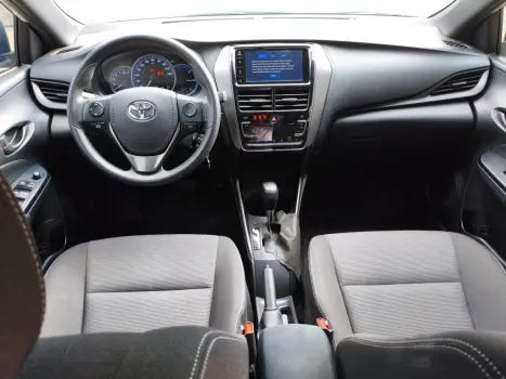 TOYOTA Yaris Hatch 1.5 16V 4P FLEX XL PLUS CONNECT MULTIDRIVE AUTOMTICO CVT, Foto 11