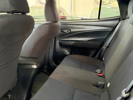 TOYOTA Yaris Hatch 1.3 16V 4P FLEX XL MULTIDRIVE AUTOMTICO CVT, Foto 8