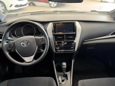TOYOTA Yaris Hatch 1.5 16V 4P FLEX XL PLUS CONNECT MULTIDRIVE AUTOMTICO CVT, Foto 4