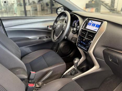 TOYOTA Yaris Hatch 1.5 16V 4P FLEX XL PLUS CONNECT MULTIDRIVE AUTOMTICO CVT, Foto 6
