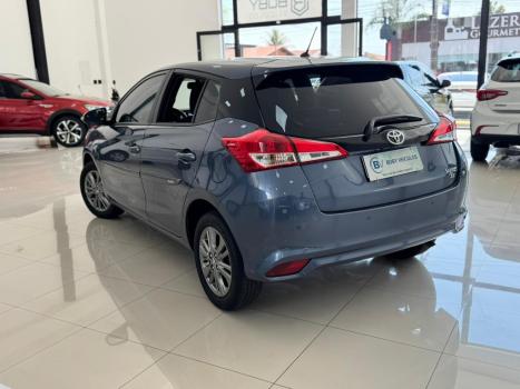 TOYOTA Yaris Hatch 1.5 16V 4P FLEX XL PLUS CONNECT MULTIDRIVE AUTOMTICO CVT, Foto 8