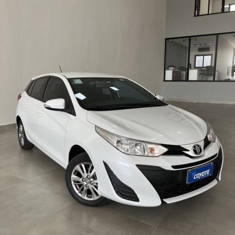 TOYOTA Yaris Hatch 1.5 16V 4P FLEX XL PLUS CONNECT MULTIDRIVE AUTOMÁTICO CVT, Foto 3 TOYOTA Yaris Hatch 1.5 16V 4P FLEX XL PLUS CONNECT MULTIDRIVE AUTOMÁTICO CVT, Foto 3