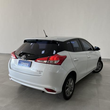 TOYOTA Yaris Hatch 1.5 16V 4P FLEX XL PLUS CONNECT MULTIDRIVE AUTOMÁTICO CVT, Foto 4 TOYOTA Yaris Hatch 1.5 16V 4P FLEX XL PLUS CONNECT MULTIDRIVE AUTOMÁTICO CVT, Foto 4