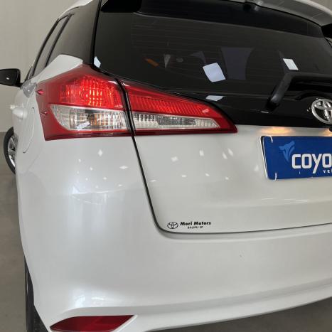 TOYOTA Yaris Hatch 1.5 16V 4P FLEX XL PLUS CONNECT MULTIDRIVE AUTOMÁTICO CVT, Foto 8 TOYOTA Yaris Hatch 1.5 16V 4P FLEX XL PLUS CONNECT MULTIDRIVE AUTOMÁTICO CVT, Foto 8