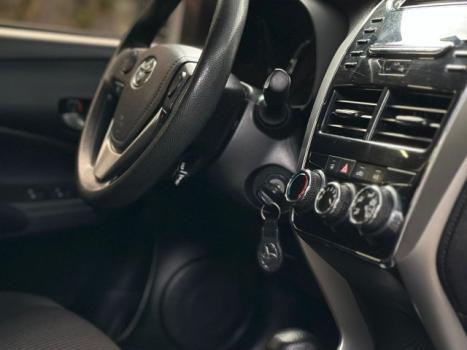 TOYOTA Yaris Hatch 1.3 16V 4P FLEX XL PLUS TECH MULTIDRIVE AUTOM�TICO CVT, Foto 12