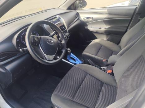 TOYOTA Yaris Hatch 1.3 16V 4P FLEX XL MULTIDRIVE AUTOMTICO CVT, Foto 9