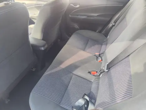 TOYOTA Yaris Hatch 1.3 16V 4P FLEX XL MULTIDRIVE AUTOMTICO CVT, Foto 10