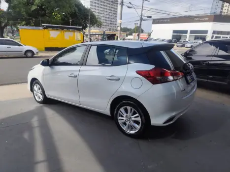 TOYOTA Yaris Hatch 1.3 16V 4P FLEX XL MULTIDRIVE AUTOMTICO CVT, Foto 14