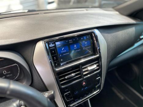 TOYOTA Yaris Hatch 1.5 16V 4P FLEX XLS MULTIDRIVE AUTOMTICO CVT, Foto 9