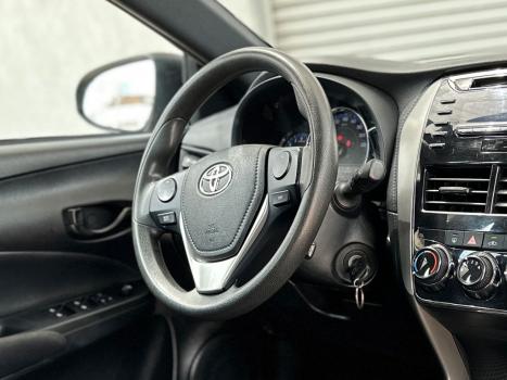 TOYOTA Yaris Hatch 1.3 16V 4P FLEX XL MULTIDRIVE AUTOM�TICO CVT, Foto 11